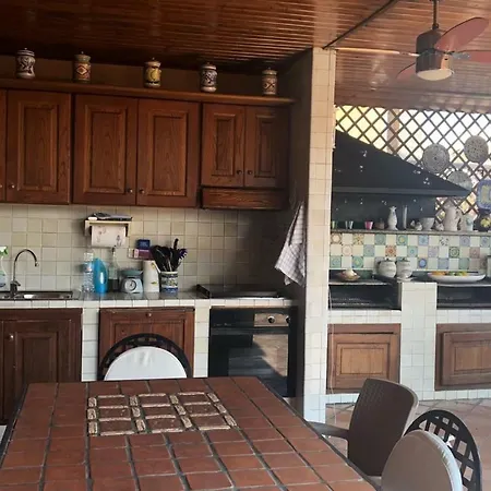 Casa Bahas Feriehus *